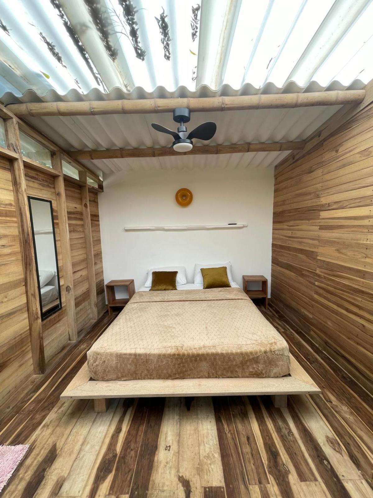 La Mona Eco Cabins Palomino Bagian luar foto